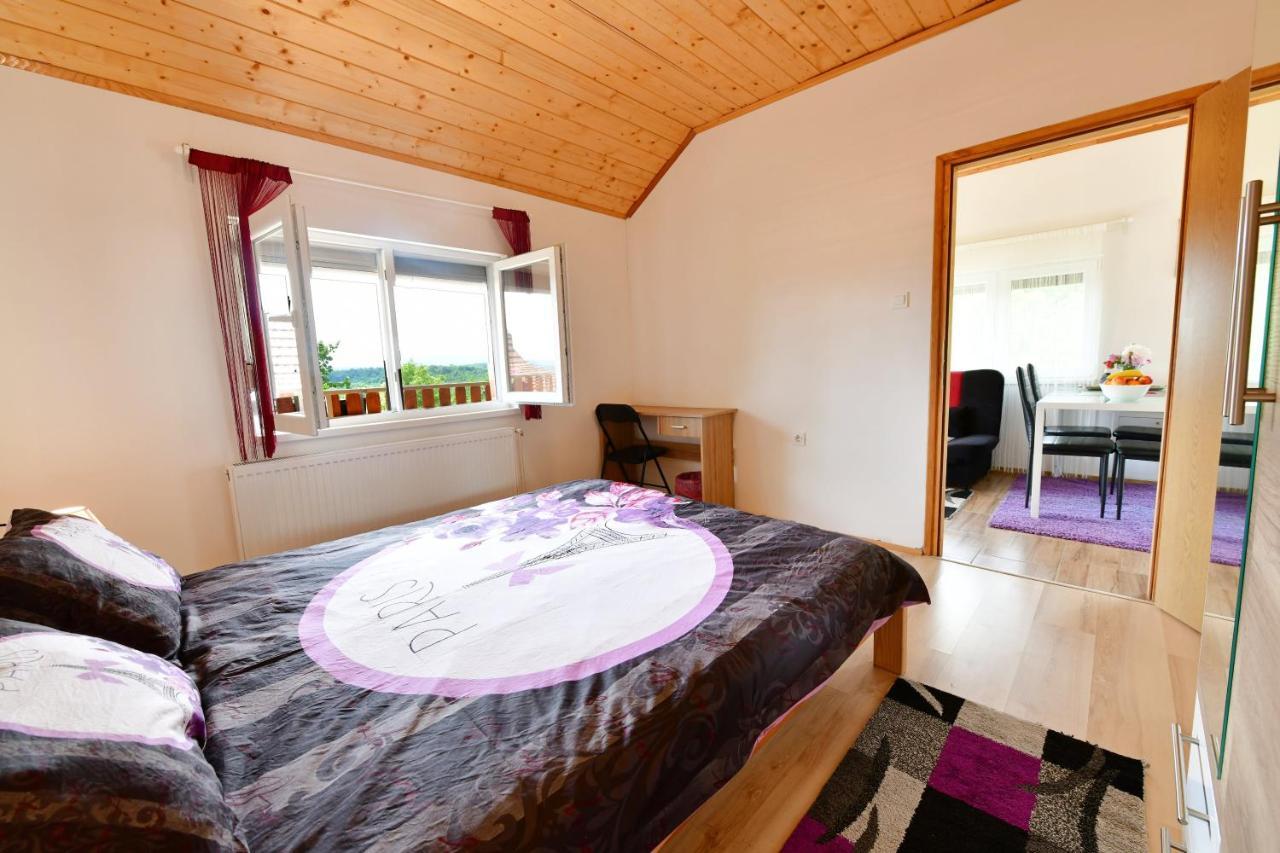 Apartments Laura Rakovica Eksteriør bilde